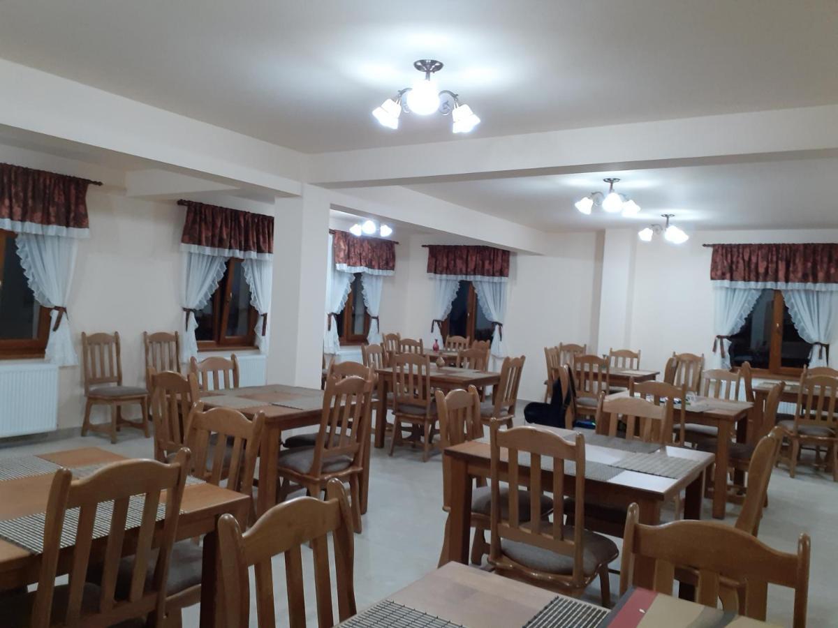Pensiunea Bradul Dealu Stefanitei Bagian luar foto